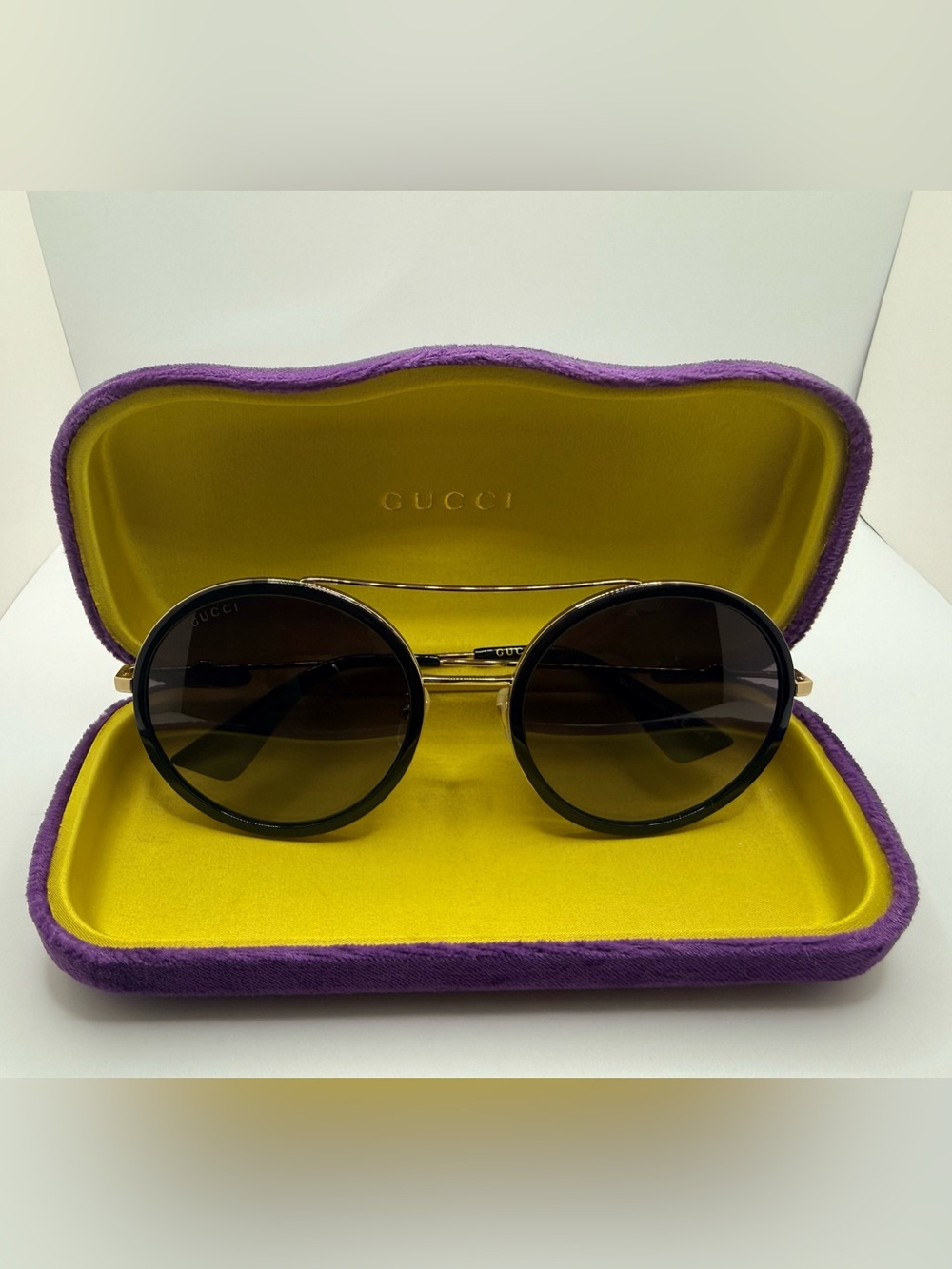 NWOT Gucci GG0061S 001 Oversized Round Double Bridge Sunglasses with Case